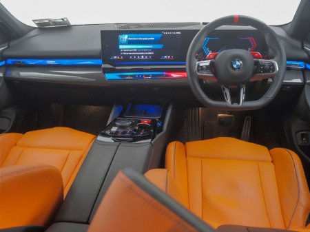 2025 BMW M5 - thumbnail 4