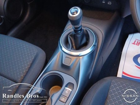 2025 Nissan Juke - thumbnail 16