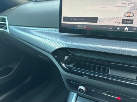 2025 BMW 3 Series - thumbnail 21