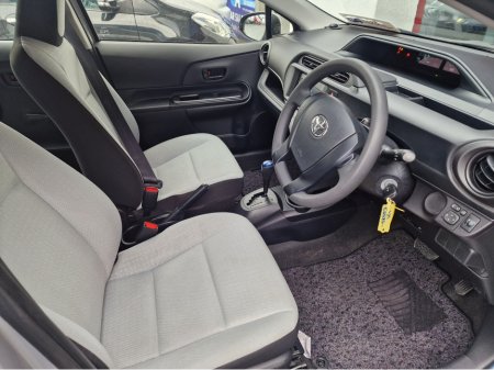 2016 Toyota Aqua - thumbnail 15