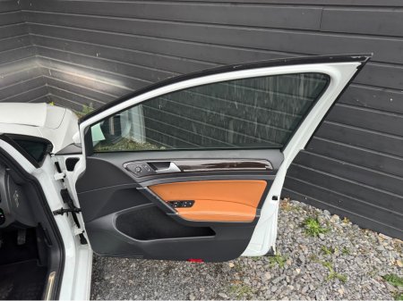 2015 Volkswagen Golf - thumbnail 14