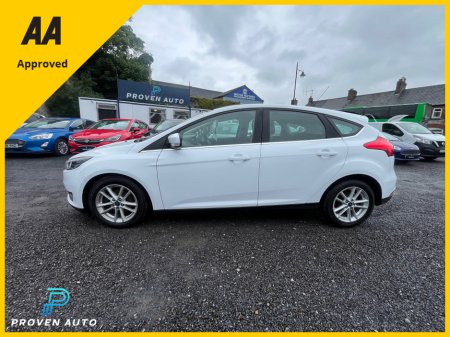 2015 Ford Focus - thumbnail 4