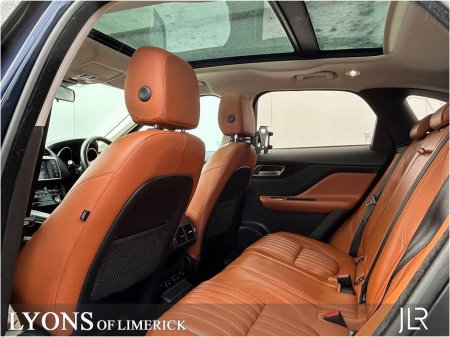 2017 Jaguar F-Pace - thumbnail 5