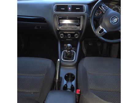 2014 Volkswagen Jetta 1.6 TDI COMFORTLINE €9,495 thumbnail