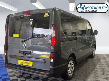 2022 Renault Trafic 9 Seater MPV €26,995