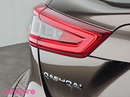 2017 Nissan Qashqai 1.2 PET XE €15,888 thumbnail