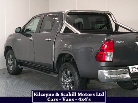 2021 Toyota Hilux - thumbnail 11