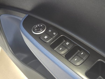 2019 Hyundai i10 Deluxe 5DR H/B * High Spec * €11,950 thumbnail