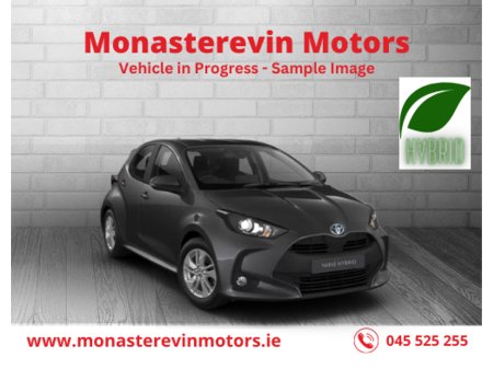 2025 Toyota Yaris HYBRID 115 LUNA €27,888