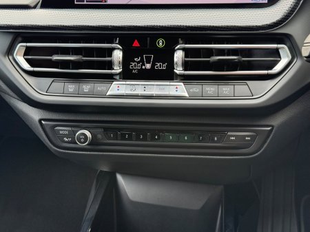 2021 BMW 1 Series - thumbnail 19