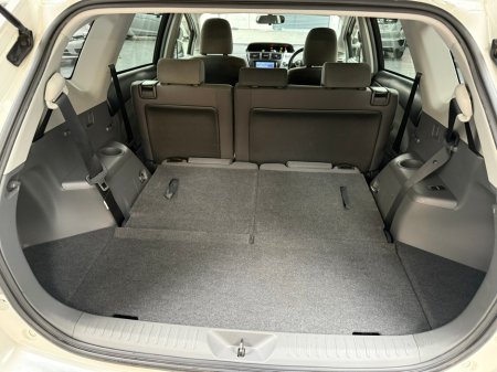 2013 Toyota Prius  €12,490 thumbnail