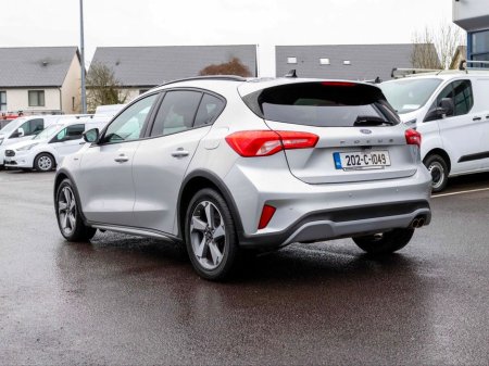 2020 Ford Focus - thumbnail 12