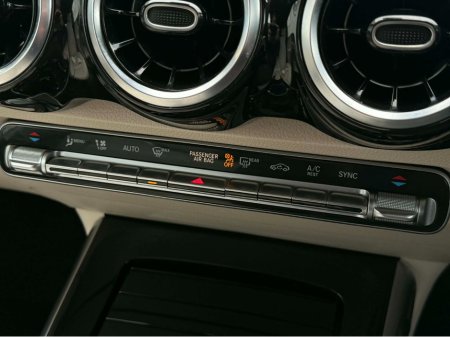 2021 Mercedes-Benz GLB - thumbnail 13