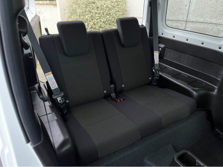 2025 Suzuki Jimny SIERRA 4 SEAT AUTOMATIC 1.5 PETROL  //HIGH SPEC//BRAND NEW//DELIVERY MILES//HEATED SEATS//KEYLESS ENTRY// €37,950 thumbnail