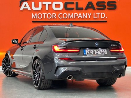 2021 BMW 3 Series - thumbnail 9