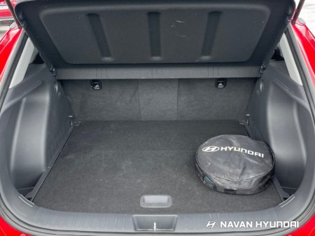 2024 Hyundai Kona EV Elegance 48kWh €25,950 thumbnail