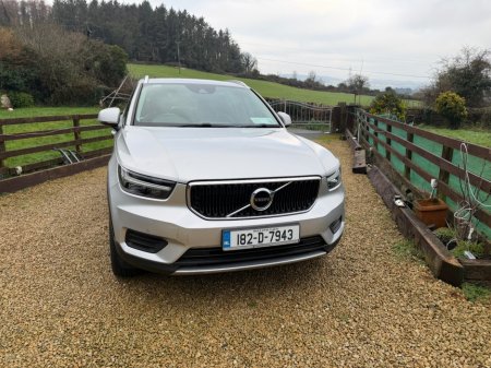 2018 Volvo XC40 D4 AWD MOMENTUM AT 5DR AU AUTO €25,950 thumbnail