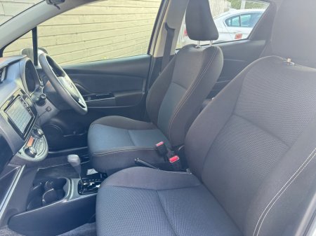 2018 Toyota Yaris - thumbnail 14