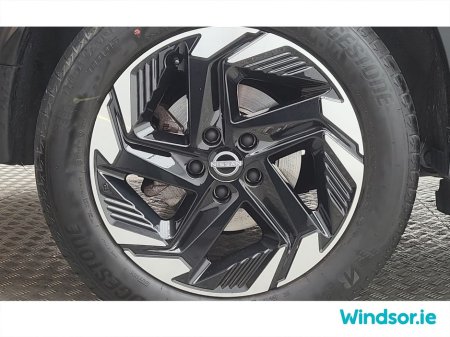 2025 Nissan Qashqai ePOWER QASHQAI SV PREMIUM €40,495 thumbnail