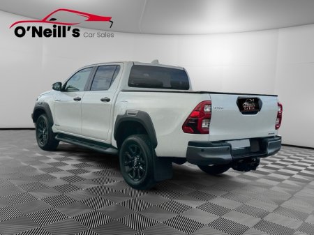 2025 Toyota Hilux *NO VAT* 2.8 INVINCIBLE  AUTO #332 €57,999 thumbnail
