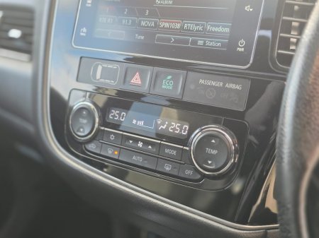 2019 Mitsubishi Outlander OUTL 4WD MT BLACK LINE 4DR €25,950 thumbnail