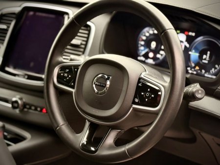 2022 Volvo XC90 - thumbnail 8