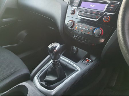 2017 Nissan Qashqai 1.2 PET XE E6 4DR (NCT 07/27) €12,950 thumbnail