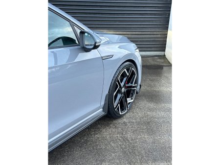 2024 Volkswagen Golf  €45,995 thumbnail