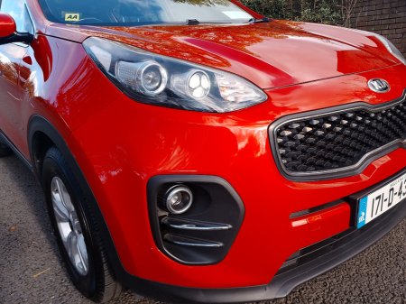 2017 Kia Sportage LX 5DR €13,700 thumbnail