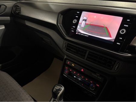 2021 Volkswagen T-Cross 1.0 TSI MANUAL 5SPEED 95BHP 5DR €19,950 thumbnail