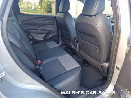 2025 Nissan Qashqai 1.3 Mhev SV Premium MY24 04DR €37,950 thumbnail