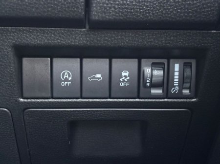 2025 Isuzu D-MAX DL40 AUTO DCB €48,499 thumbnail