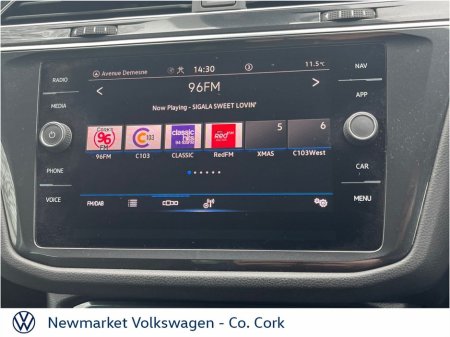 2023 Volkswagen Tiguan - thumbnail 16