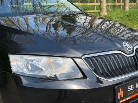 2016 Skoda Octavia - thumbnail 8