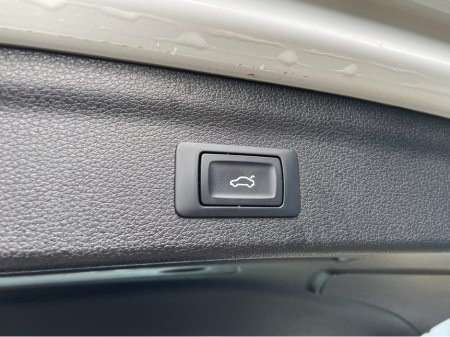 2024 Audi Q3 35 TDI 150HP S-TRONIC SE AUTO €41,995 thumbnail