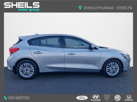2022 Ford Focus - thumbnail 10