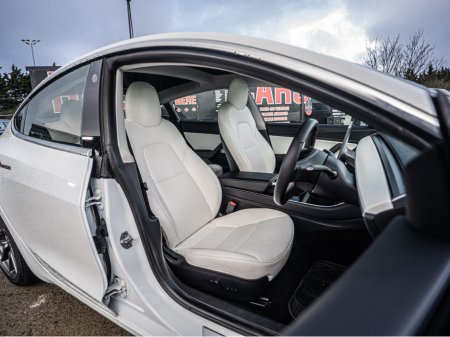 2020 Tesla Model 3 - thumbnail 18