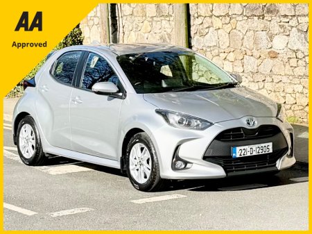 2022 Toyota Yaris - thumbnail 2