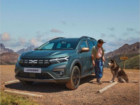 2026 Dacia Jogger Expression TCe 110 and HEV 155 *ORDER YOUR 261 TODAY* €29,465