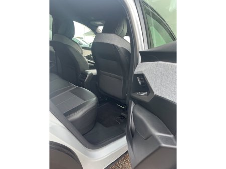 2025 Peugeot 3008 1.2 MHEV PureTech 136bhp eDCS6 Allure thumbnail