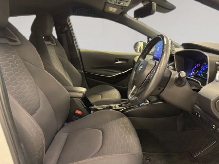 2020 Toyota Corolla 1.8 Hybrid Luna Sport Hatchback €21,495 thumbnail