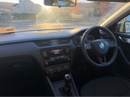 2018 Skoda Octavia - thumbnail 15