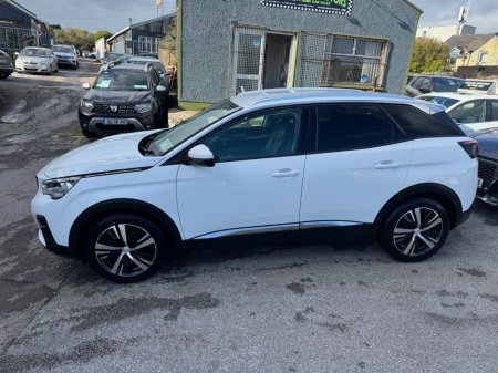2019 Peugeot 3008 ALLURE 1.5 BLUE HDI 130 6 6.2 4DR €16,900 thumbnail