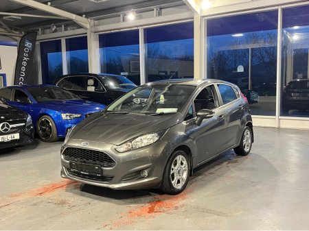 2016 Ford Fiesta MCA ZETEC 1.5 75PS M5 4DR 5DR €8,950 thumbnail