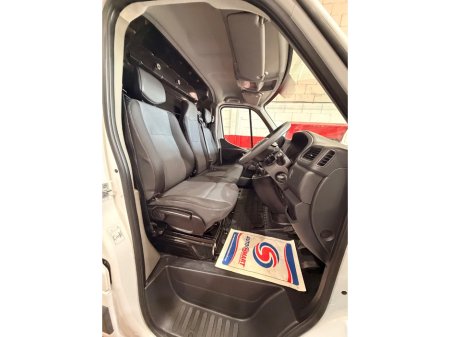 2020 Nissan NV400 - photo 2