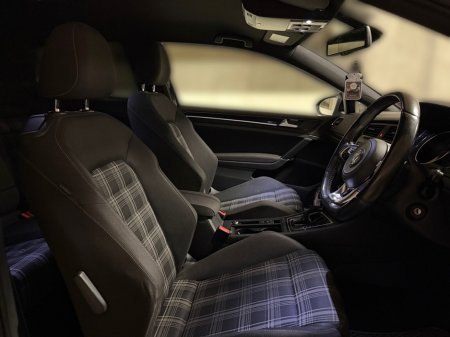 2014 Volkswagen Golf - thumbnail 9