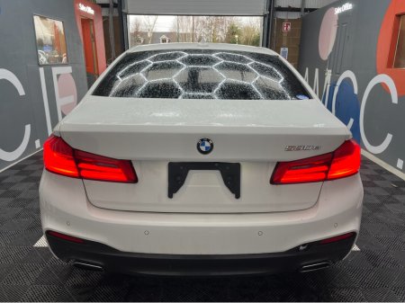 2017 BMW 5 Series - thumbnail 3