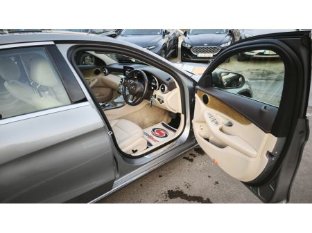 2016 Mercedes-Benz C Class - thumbnail 5