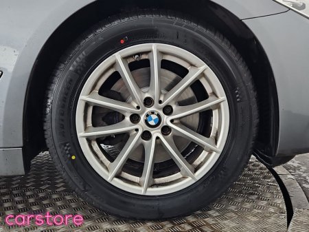 2019 BMW 5 Series 520d SE Auto €28,880 thumbnail