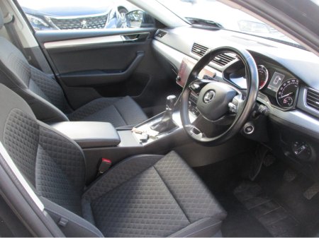 2022 Skoda Superb - thumbnail 9